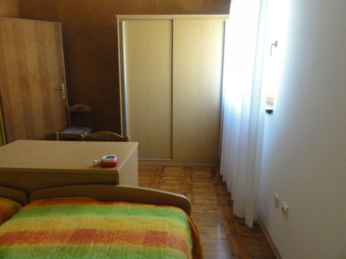 Nice And Cozy Apartment Ferry In Medulin Buitenkant foto